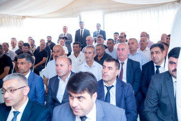 Rüstəm Xəlilov Dağüstü yaşayış sahəsində sakinlərlə görüş keçirib.