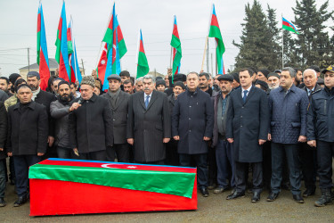 Birinci Qarabağ müharibəsində şəhid olmuş hərbi qulluqçu Tağıyev Elşən Qubad oğlu torpağa tapşırıldı.