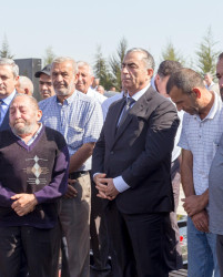 Şəhadətlərinin ildönümü münasibətilə şəhidlərin məzarları ziyarət olunmuşdur.