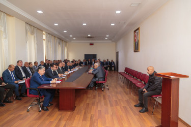 İcra başçısının sakinlərlə qəbulları davam edir.