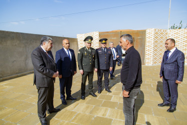 Salyan rayonunda şəhidlərin ailə üzvləri ziyarət olunur.