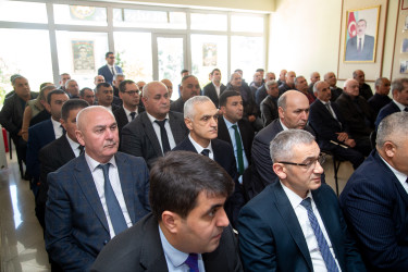 Salyan Rayon İcra Hakimiyyətinin başçısı Rüstəm Xəlilovun Boranıkənd kəndinin sakinləri ilə səyyar qəbulu keçirilib.