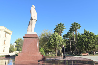 Elm və təhsil naziri Salyanda  vətəndaşları qəbul edib.