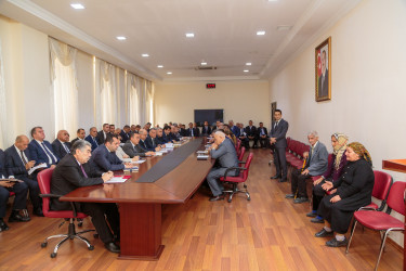 Rüstəm Xəlilov rayon sakinləri ilə  növbəti qəbul keçirdi.