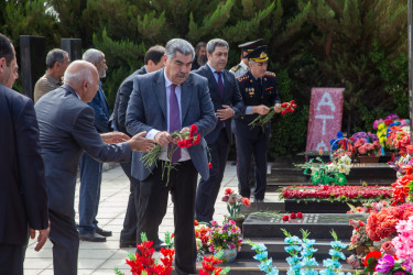 Antiterror əməliyyatı nəticəsində şəhid olan Sadıqov Neman Bəhrəm oğlunun və Xanəliyev İsmayıl Ziyad oğlunun il mərasimləri keçirildi.