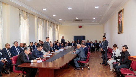 Rüstəm Xəlilov rayon sakinləri ilə  növbəti qəbul keçirdi.