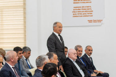 Rüstəm Xəlilov Şorsulu kənd sakinlərinin problemlərini dinləyib.