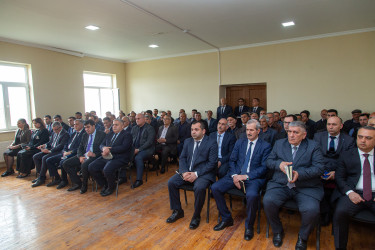 Salyan Rayon İcra Hakimiyyətinin başçısı Rüstəm Xəlilov növbəti səyyar qəbulunu Qardili kənd sakinləri ilə keçirib.