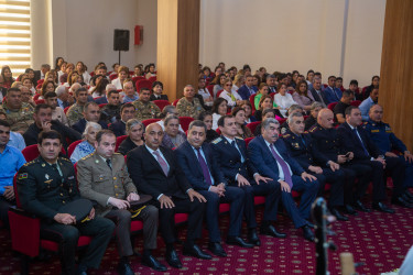 Salyan ictimaiyyəti Ulu Öndərin xatirəsini əziz tutur.
