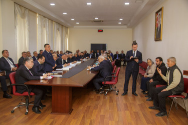 Rayon İcra Hakimiyyətinin başçısı Rüstəm Xəlilov növbəti vətəndaş qəbulu keçirib.