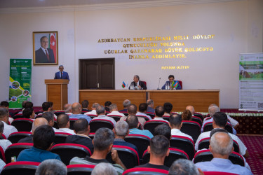 “Dayanıqlı fermer fəaliyyəti üçün aqrar sığorta” mövzusunda fermerlərlə görüş keçirilmişdir.