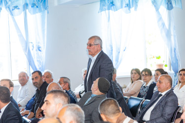 Salyan RİH başçısı Rüstəm Xəlilov 7 saylı texniki fənlər təmayüllü məktəb liseydə  şəhər əhalisi ilə görüş keçirib.