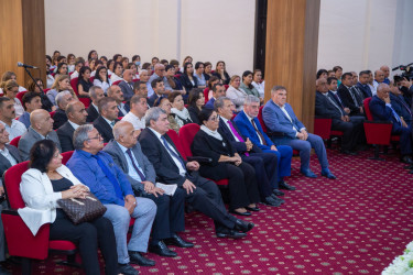 Azərbaycan Milli Elmlər Akademiyasının Tarix İnstitutu Akademiyanın müxbir üzvü, tarix elmləri doktoru, professor Əliövsət Nəcəfqulu oğlu Quliyevin anadan olmasının 100 illik yubileyi münasibəti ilə elmi-praktik konfrans keçirmişdir.