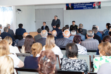 Salyan RİH başçısı Rüstəm Xəlilov 7 saylı texniki fənlər təmayüllü məktəb liseydə  şəhər əhalisi ilə görüş keçirib.