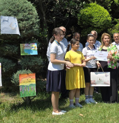 Yaşıl dünya naminə həmrəylik ili"  çərçivəsində  "Yaşıl dünya üçün həmrəy olaq"  adlı rəsm müsabiqəsinin yekun sərgisi keçirilib.