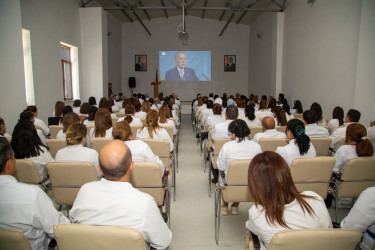 “Azərbaycan səhiyyəsinin inkişafında Heydər Əliyev rolu” mövzusunda tədbir keçirilmişdir.