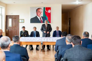 Salyan RİH başçısı Rüstəm Xəlilov Babazanlı yaşayış massivinin sakinləri ilə  səyyar qəbul keçirib.