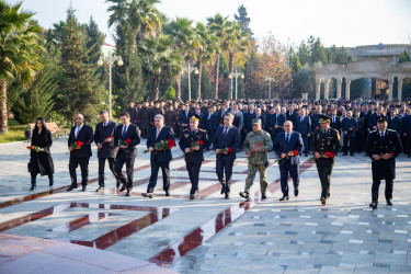 Salyanda Ümummilli Lider Heydər Əliyevin vəfatının 21-ci ildönümü dərin ehtiramla yad edilib.