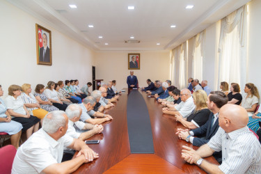 Həkim-nevropatoloq, “Tərəqqi” medallı Axundov Əlixeybər Əliqulu oğlunun anadan olmasının 75 illiyi münasibətilə tədbir keçirilmişdir.