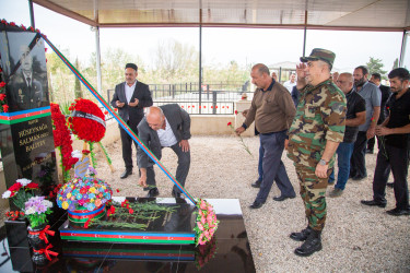 Balıyev Hüseynağa Salman oğlunun şəhadətinin ildönümü münasibətilə məzarı ziyarət olunmuşdur.