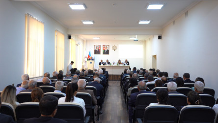 “Qərbi azərbaycanlıların Ermənistandan deportasiyası, ermənilərin törətdiyi vandalizm aktları, tarixi-mədəni abidələrin dağıdılması və Azərbaycan toponimlərinin dəyişdirilməsi” mövzusunda konfran keçirilib.
