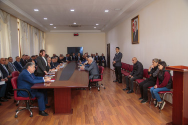 İcra başçısının sakinlərlə qəbulları davam edir.