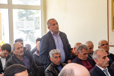Salyan Rayon İcra Hakimiyyətinin başçısı Rüstəm Xəlilovun Boranıkənd kəndinin sakinləri ilə səyyar qəbulu keçirilib.