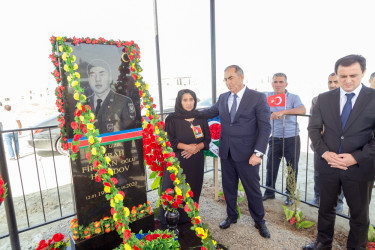 Vətən müharibəsində şəhid olmuş gizir Əmrah Firavan oğlu Həmidovun ildönümü münasibətilə məzarı ziyarət olunmuşdur.