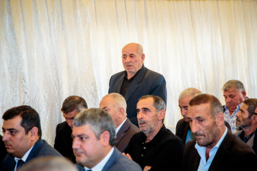 Salyanda səyyar qəbullar, sakinlərlə yerlərdə  görüşlər davam edir.