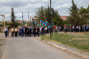 Birinci Qarabağ müharibəsində şəhid olmuş hərbi qulluqçu Yarıyev Qənbər Teymur oğlu torpağa tapşırıldı.