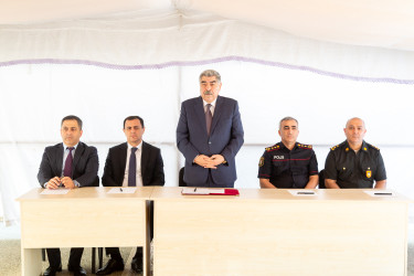 Rüstəm Xəlilov Seyidan kəndinin sakinləri ilə görüşdü.