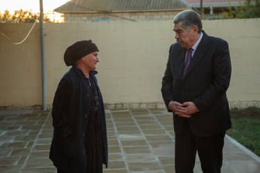 RİH başçısı tərəfindən 8 Noyabr – şanlı Zəfər Gününün beşinci ildönümü ərəfəsində şəhid ailələrinin ziyarəti davam etdirilir.