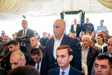 Salyanda səyyar qəbullar, sakinlərlə yerlərdə  görüşlər davam edir.