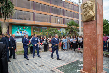 22.06.2024-cü il tarixində Azərbaycanın xalq şairi Xəlil Rza Ulutürkün anım günü ilə əlaqədar Salyan şəhərində yerləşən “Ata-oğul” xatirə kompleksinin qarşısında tədbir keçirilmişdir.