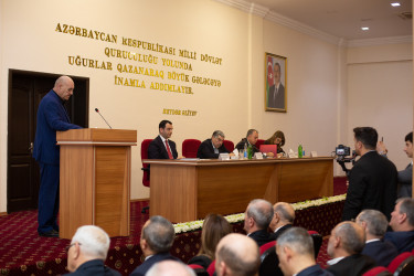 Salyan Rayon İcra Hakimiyyəti başçısının 2025-ci ilin sosial- iqtisadi inkişafının yekunlarına və 2026-cı ildə qarşıda duran vəzifələrə  həsr olunmuş hesabat yığıncağı keçirilib.