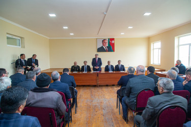 Salyan Rayon İcra Hakimiyyətinin başçısı Rüstəm Xəlilov növbəti səyyar qəbulunu Qardili kənd sakinləri ilə keçirib.