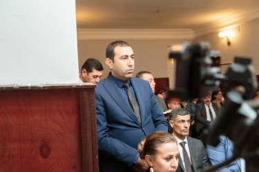 Rüstəm Xəlilov şəhər sakinləri ilə növbəti səyyar qəbulu Mədəniyyət Mərkəzində keçirib.