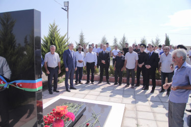 Aprel döyüşlərində qəhrəmancasına şəhid olmuş baş leytenant Rəşid Mehdiyevin doğum günü ilə əlaqədar məzarı ziyarət olunmuşdur.