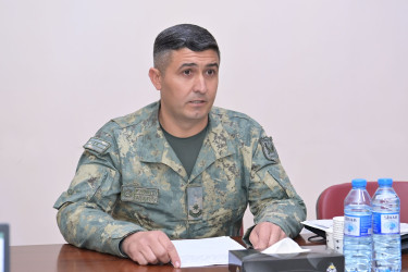 Elm və təhsil naziri Salyanda  vətəndaşları qəbul edib.