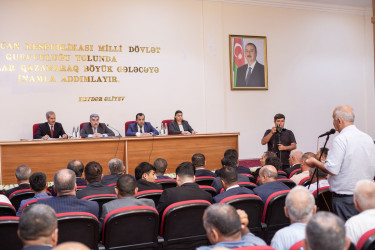 Salyanda “Pambıqçılıqda mövcud vəziyyət və məhsul yığımına hazırlıq, taxıl əkinin başlanması ilə bağlı problemlər və qarşıda duran vəzifələr” mövzusunda müşavirə keçirilib.