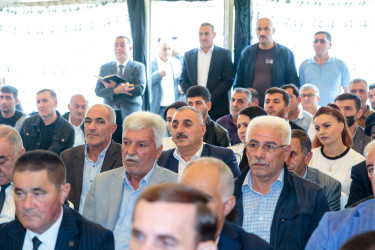 Salyanda səyyar qəbullar, sakinlərlə yerlərdə  görüşlər davam edir.