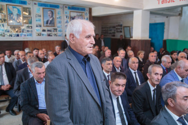 Rüstəm Xəlilov növbəti səyyar qəbulu Xələc kəndində keçirdi.