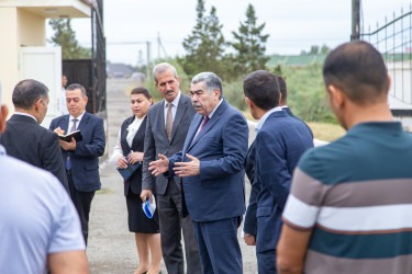 RİH başçısı Rüstəm Xəlilov pambıq yığımına son hazırlıq işləri ilə əlaqədar “Aqroservis” ASC-nin Sabirabad regional nümayədəliyinin Salyan Rayon bölməsində olub.