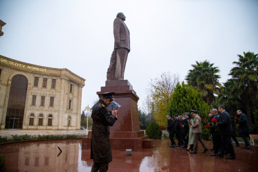 Salyanda Ümummilli lider Heydər Əliyevin  anım günü qeyd edildi