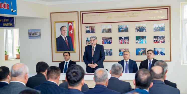 Rüstəm Xəlilov Dayıkənd kəndində  səyyar qəbul keçirib.