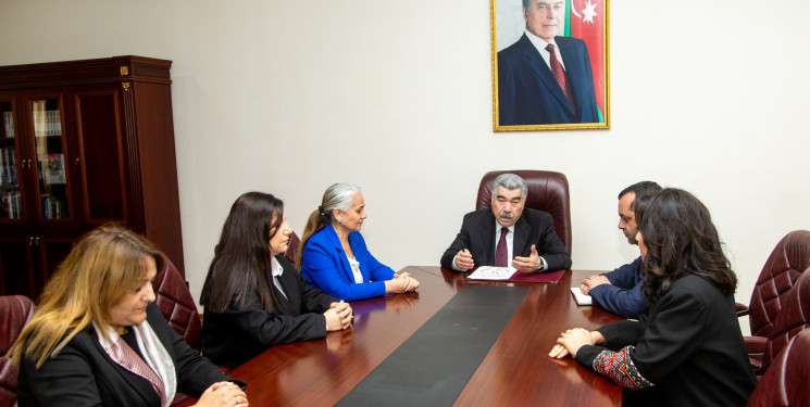 Salyan Rayon İcra Hakimiyyətində 5 Oktyabr – Beynəlxalq Müəllimlər Günü münasibətilə  təhsil işçiləri ilə görüş keçirilib.