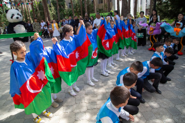 Salyan RİH təşkilatçılığı ilə Heydər Əliyev adına meydanda “1 iyun-Uşaqların Beynəlxalq Müdafiəsi Günü” münasibəti ilə tədbir keçirilmişdir.