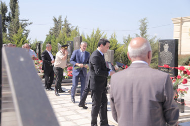 Aprel döyüşlərində qəhrəmancasına şəhid olmuş baş leytenant Rəşid Mehdiyevin doğum günü ilə əlaqədar məzarı ziyarət olunmuşdur.