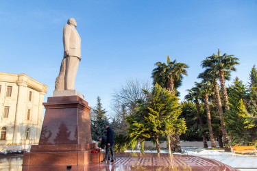 Rəqəmsal inkişaf və nəqliyyat naziri Rəşad Nəbiyev 13 fevral tarixində Salyan şəhərində Hacıqabul, Salyan, Neftçala rayonları və Şirvan şəhərinin sakinlərini qəbul edib.