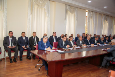 İcra başçısının sakinlərlə qəbulları davam edir.